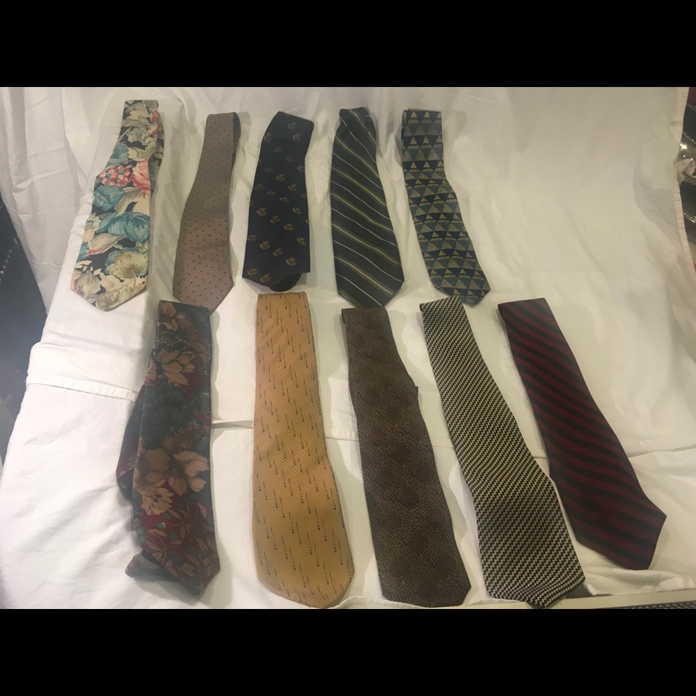 Lot of 10 silk Vintage Designer Neckties